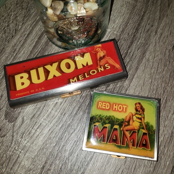 | Classic Hardware | Retro Tampon & Pill Box - Picture 3 of 4